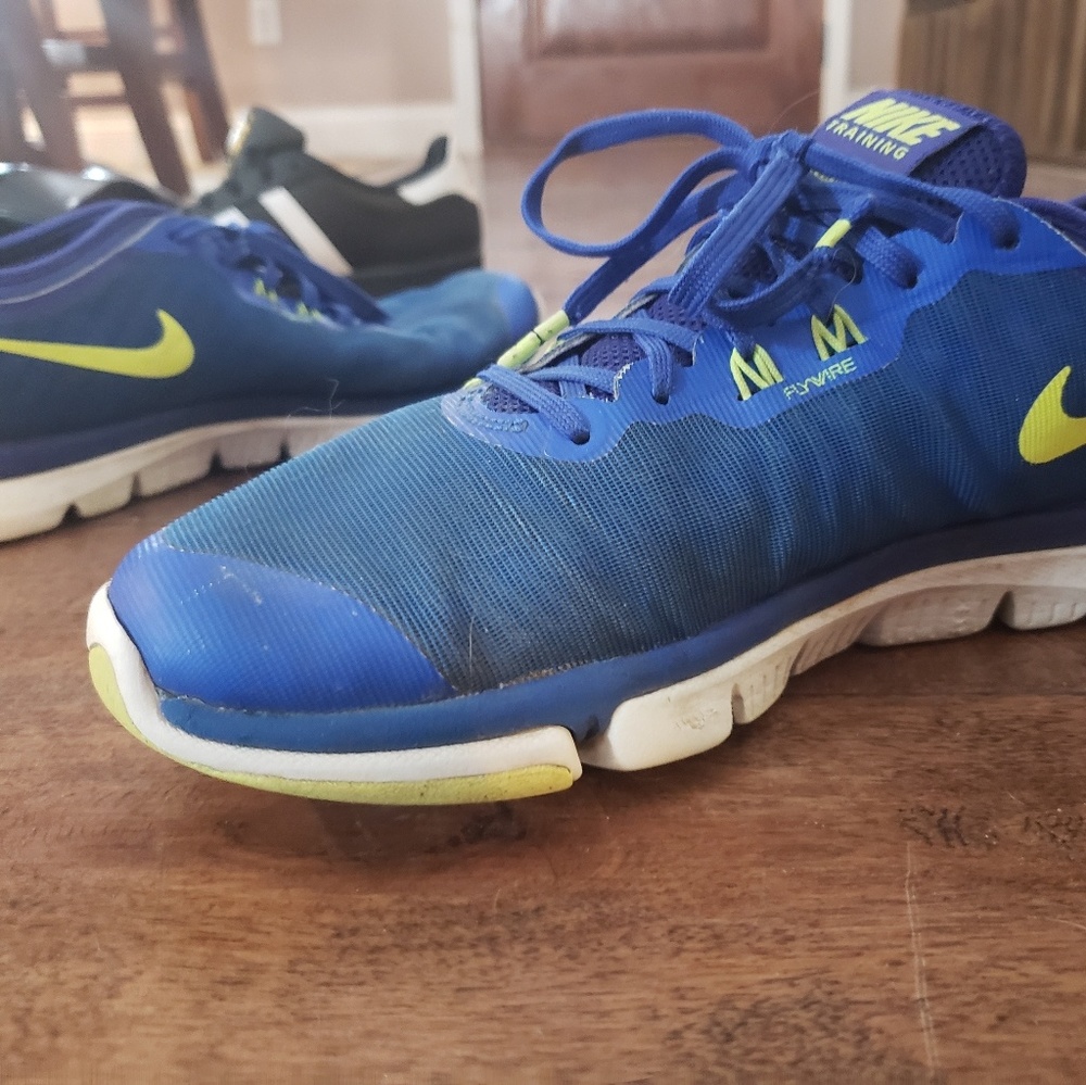 Nike shoes